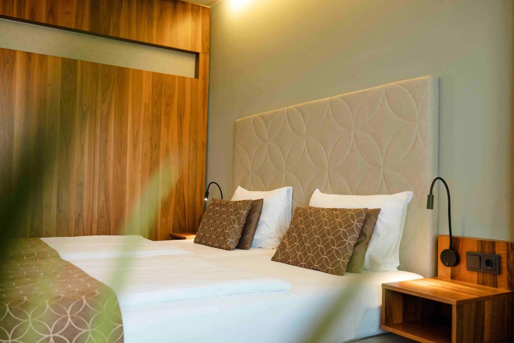 Therme Laa - Hotel & Silent Spa Laa an der Thaya Εξωτερικό φωτογραφία
